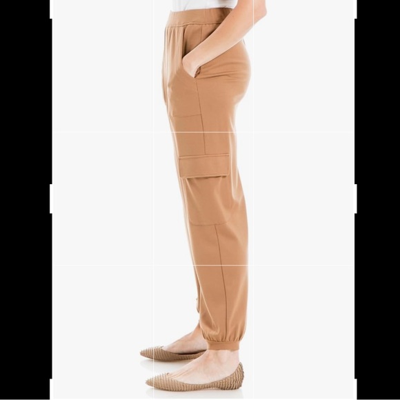 NWOT Max Studio women’s mid rise ponte cargo jogger pants, size XL - Picture 4 of 8